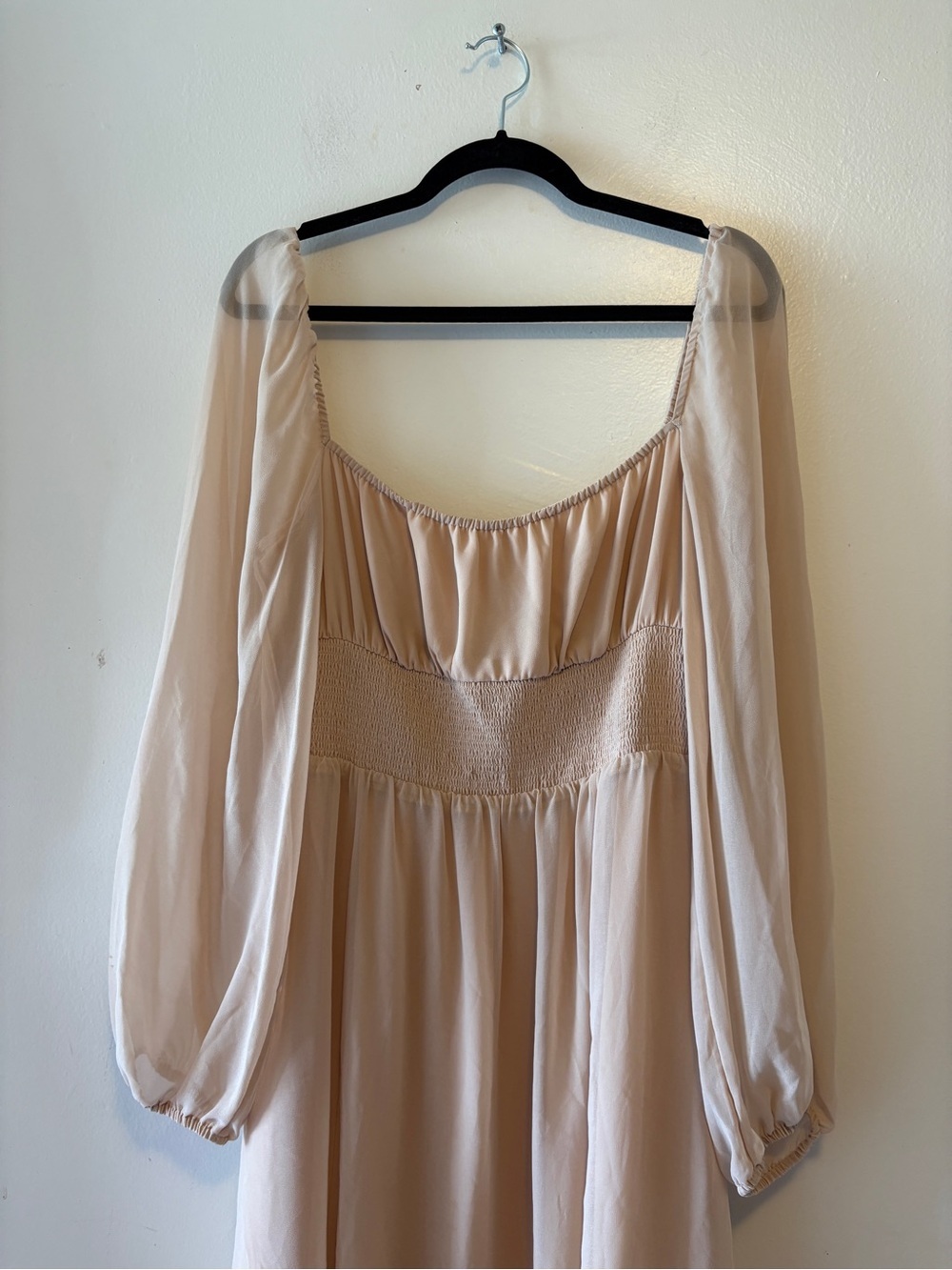 Aritzia Wilfred Bella Dress Beige Sz large Smocked Bodice High Slit Long Sleeve - Picture 4 of 15